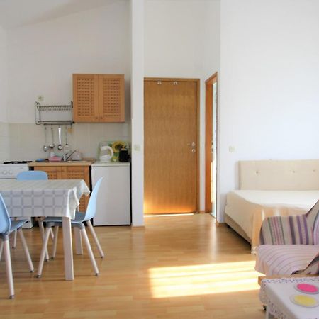 Apartments Pernar Poreč Oda fotoğraf